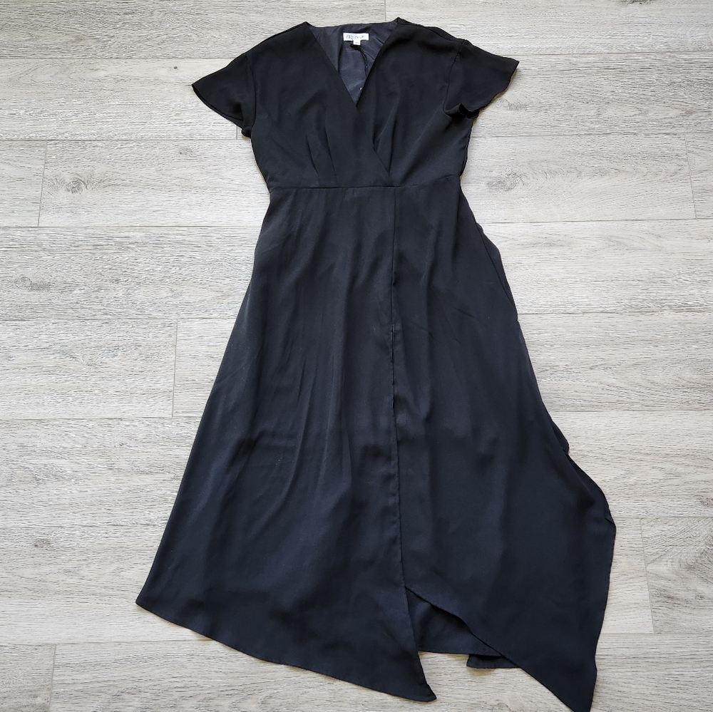 Prologue Black Asymmetrical Hemline Dress Womens Small Short Sleeve Slit Modern